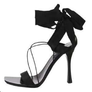Gucci Tom Ford Era 2002 Fall/Winter Runway Lace Up Wrap Heel Sandals 9.5
